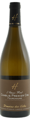 Fles Domaine des Hâtes Chablis 1er cru Fourchaume l'Homme Mort uit het jaar 2022 met een inhoud van 0.75 L en alcoholpercentage van 13. Deze wijn komt uit de wijnstreek Bourgogne gelegen in Frankrijk. Het druivenras is Chardonnay. Het EAN nummer van de fles op de afbeelding is 3760235770020.