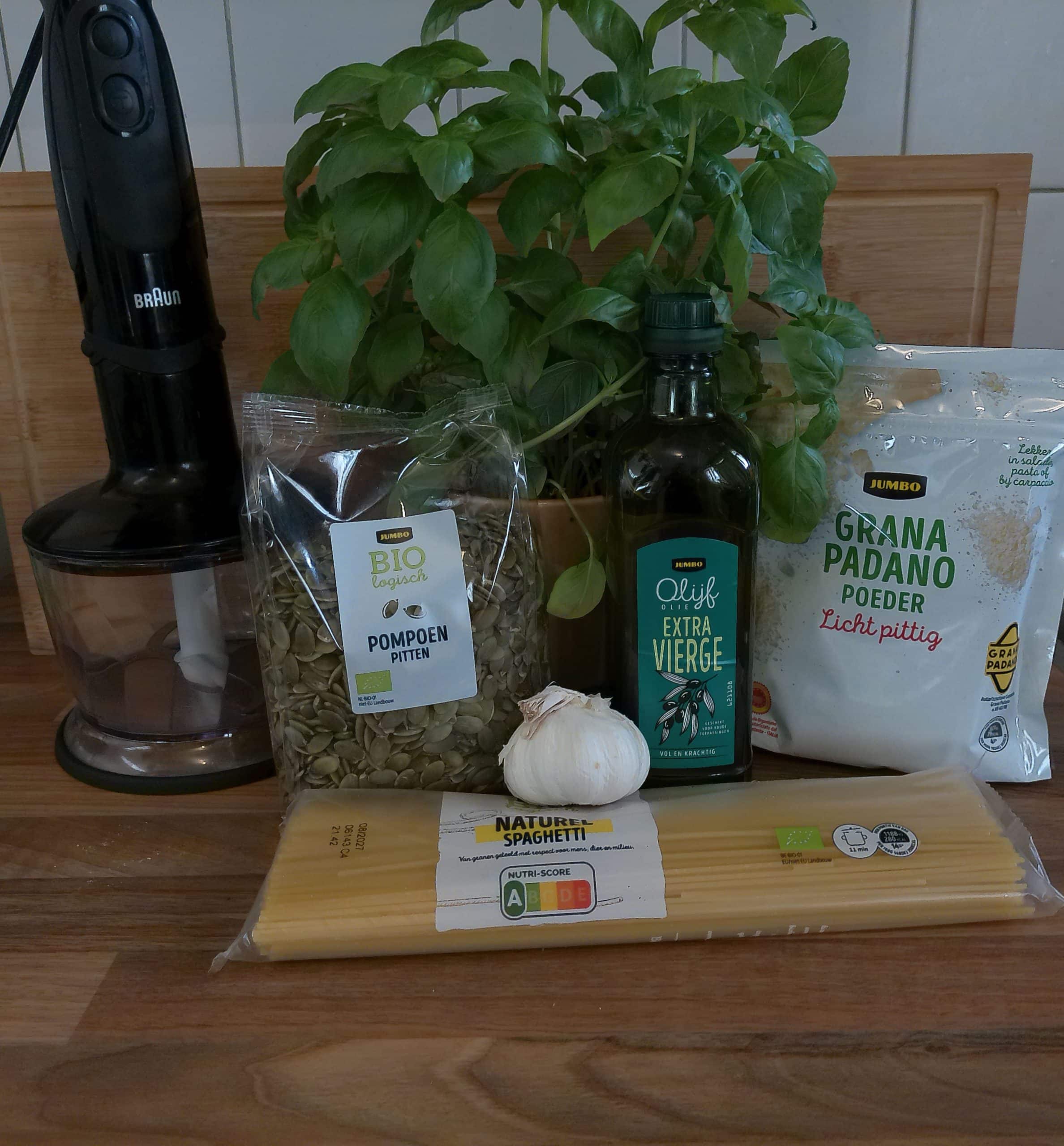 Pasta pesto ingrediënten